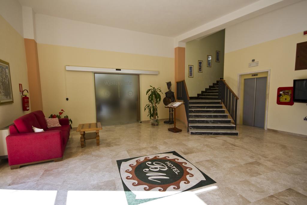 Hotel Brancamaria Cala Gonone Buitenkant foto